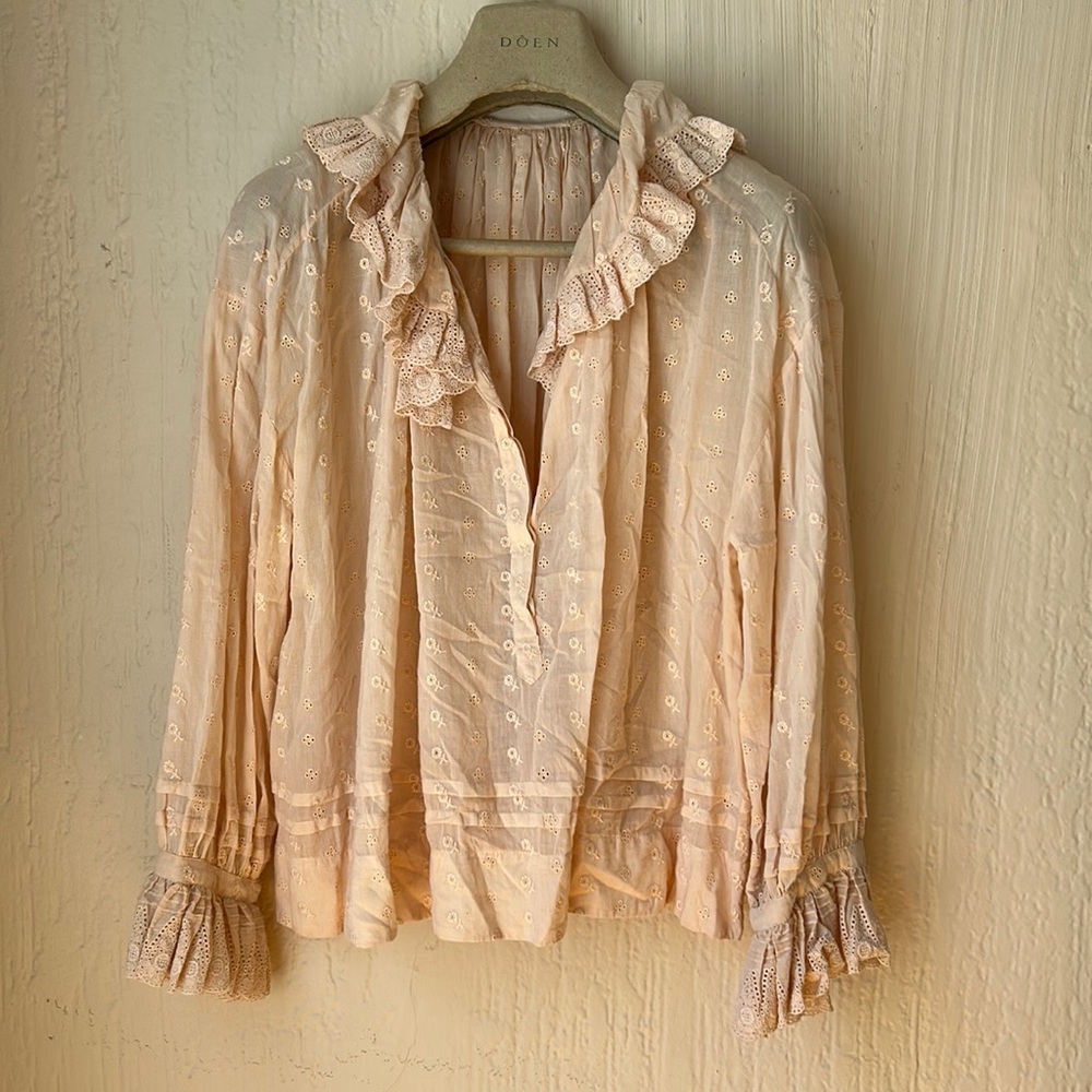 Doen eyelet pink top